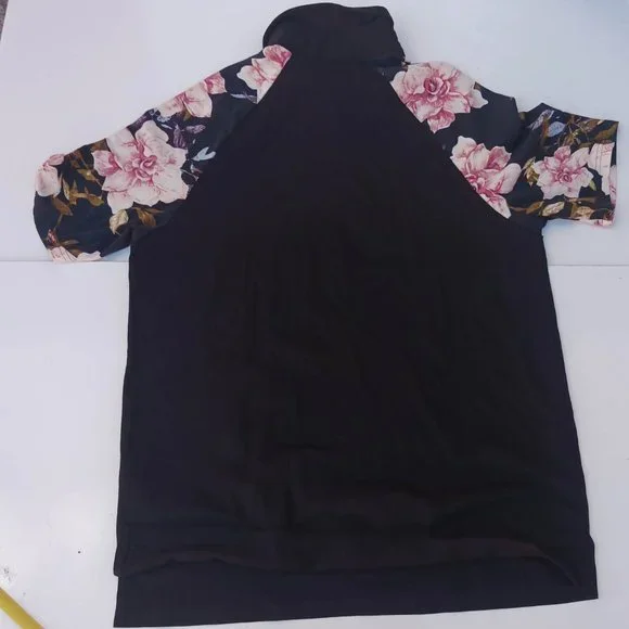 Shein Men's Size M Black Rose Short Sleeve Polo Shirt - Picture 8 of 8